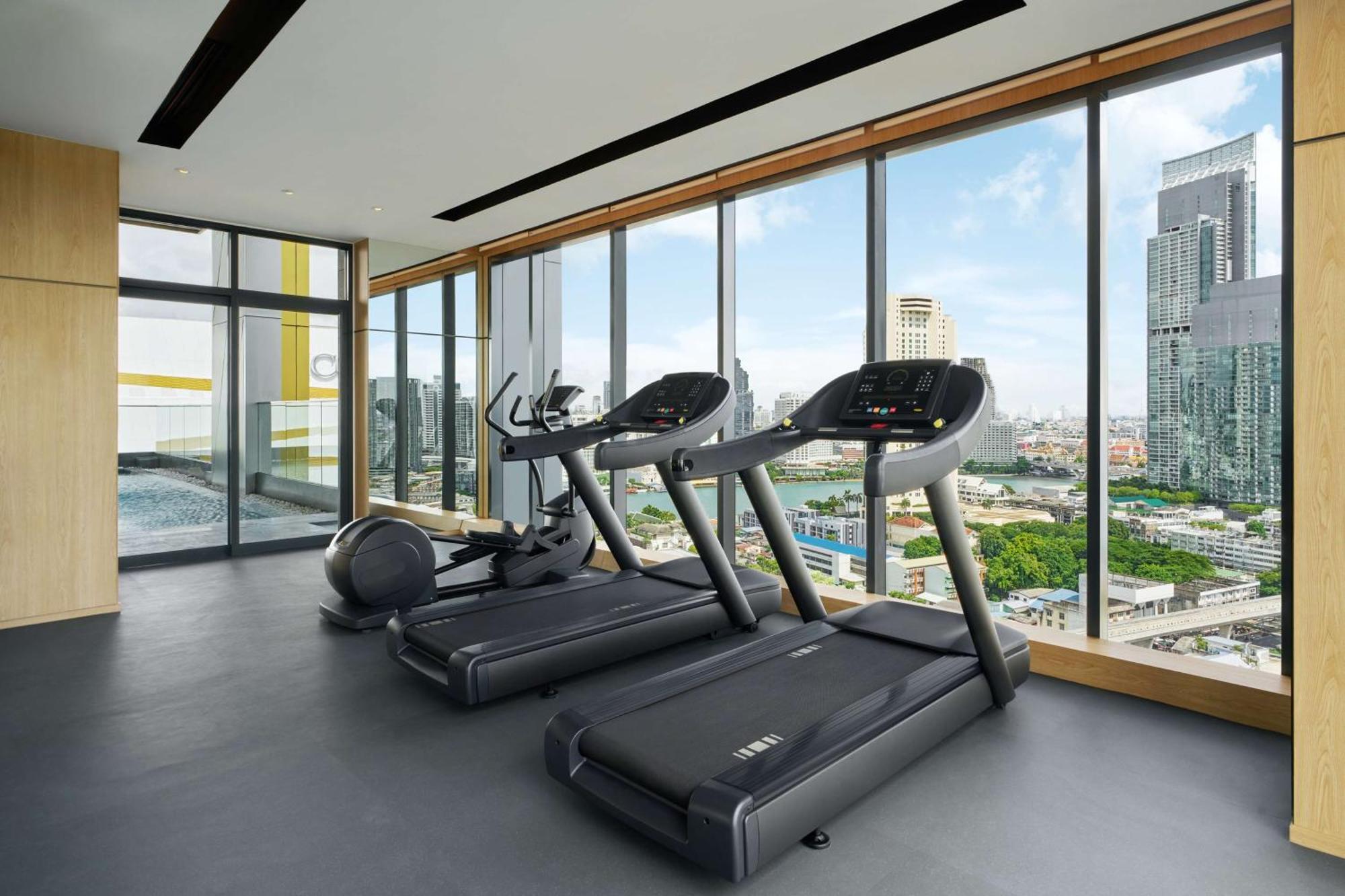 Hilton Garden Inn Bangkok Riverside מראה חיצוני תמונה