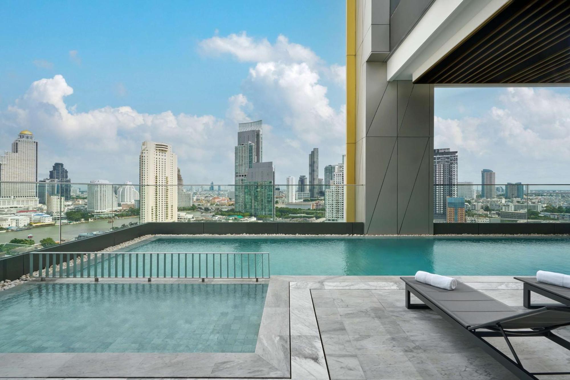 Hilton Garden Inn Bangkok Riverside מראה חיצוני תמונה