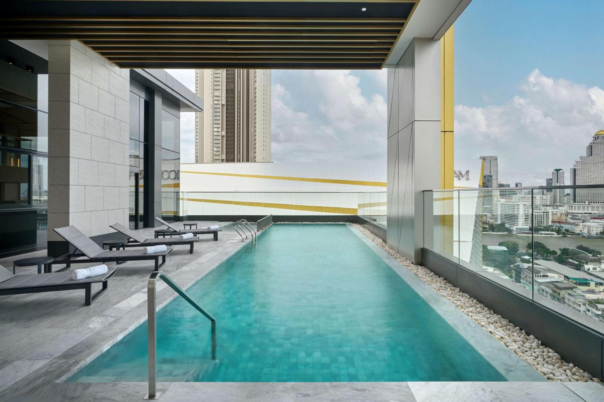 Hilton Garden Inn Bangkok Riverside מראה חיצוני תמונה