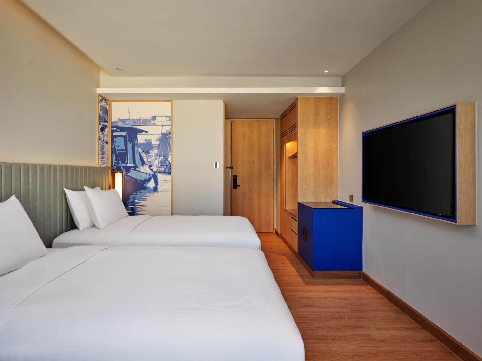 Hilton Garden Inn Bangkok Riverside מראה חיצוני תמונה